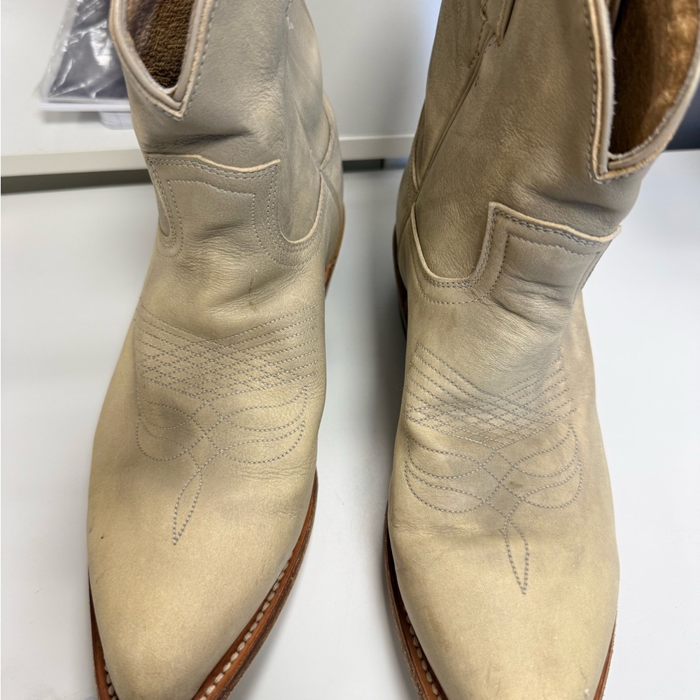 Women’s Cream Leather Western Boots - Picture 2 of 6